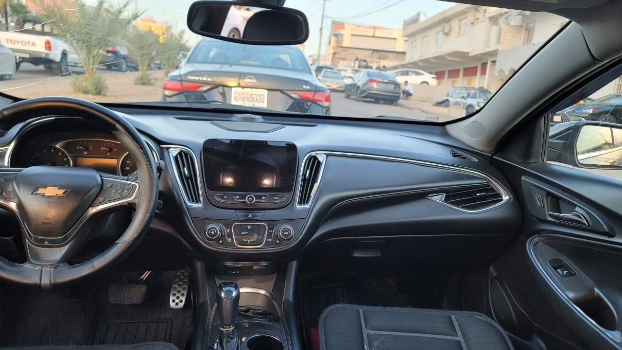 السلام عليكم

 ماليبو 2017

🔹 المواصفات:

فئة LT2

كشنات جلد + تدفئة بالكشنات

تبريد قطعتين

فتحة سلايد

تشغيل بصمة + تشغيل عن بعد

أوتو ستوب

تثبيت سرعة

🔹 الحالة:

ضرر السيارة بالصندوق

رأس البوند (مبدل)

بدون إيرباكات وبدون دواخل شرط

طخم جديد بالكامل

بطارية جديدة

✅ السيارة جديدة وما تحتاج أي صرف.

 السعر: على الخاص
 العنوان موصل 
***********
***********
