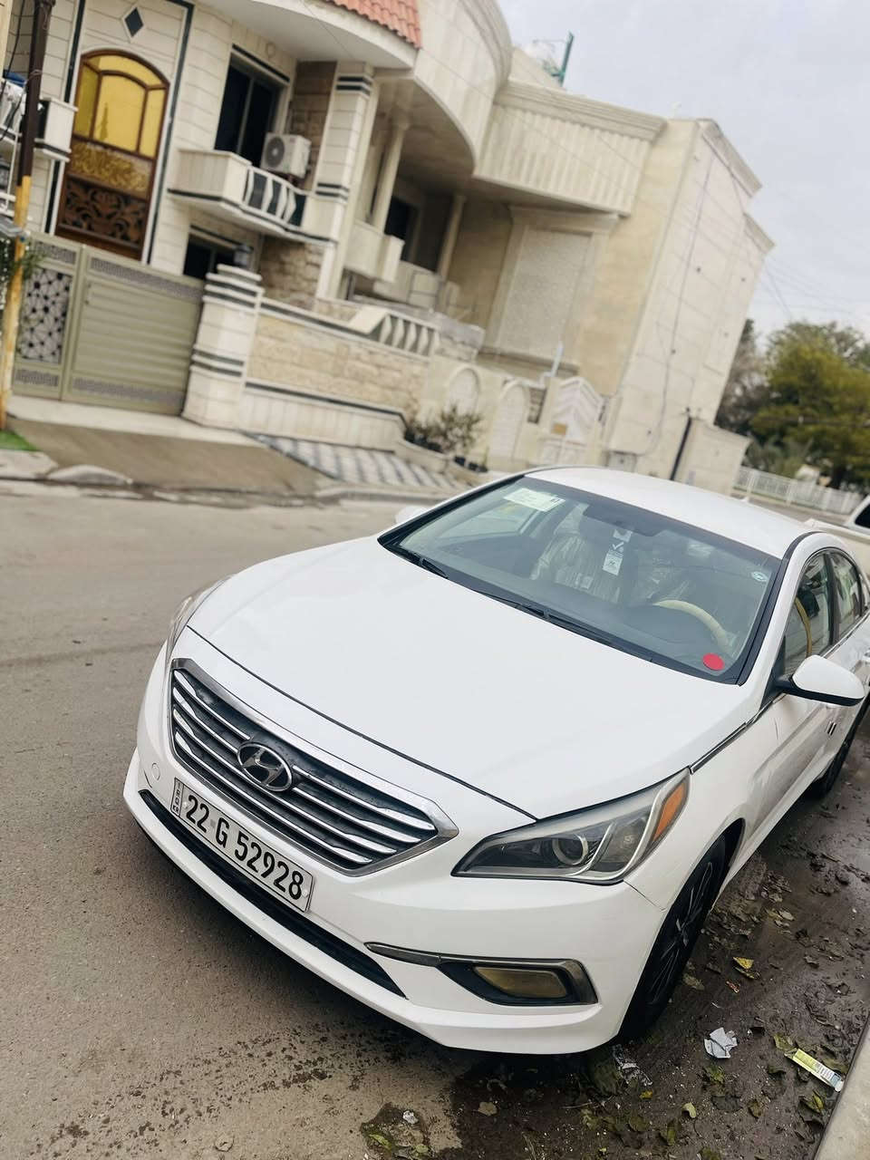 السلام عليكم سوناتة للبيع (بدون مراوس) موديل 2017 بيهة صبغ جاملغ وبنيد وجاملغ خلفية رقم شمالي وبسمنة تحويل ثاني يوم ماكو اي شكال علما ان السيارة علة ايدي استخدام شخصي صارلهة تقريبا عندي  ( ٤ ) سنوات 
مواصفات السيارة
(1) شاشة كبيرة+ كامرة خلفية
(2) تحكمات ستيرن+ ثلاث انظمة قيادية
(3) حساسات+ ويل كب
(4) مكينة ١٠٠/١٠٠
(5) كير درجة اولى
(6) ميكانيكيات وكهربائيات وحدادية مكفولات
(7) صدر وتبريد وتدفئة ١٠٠/١٠٠
(8) تخم تايرات جدد+ داخل غرفة جديدة بيجي
(9) السيارة جاهزة مابيها اي نقص 
(10) السعر ( ١٠٥ ) وبيها مجال المكان بغداد الكرخ للاستفسار ***********
