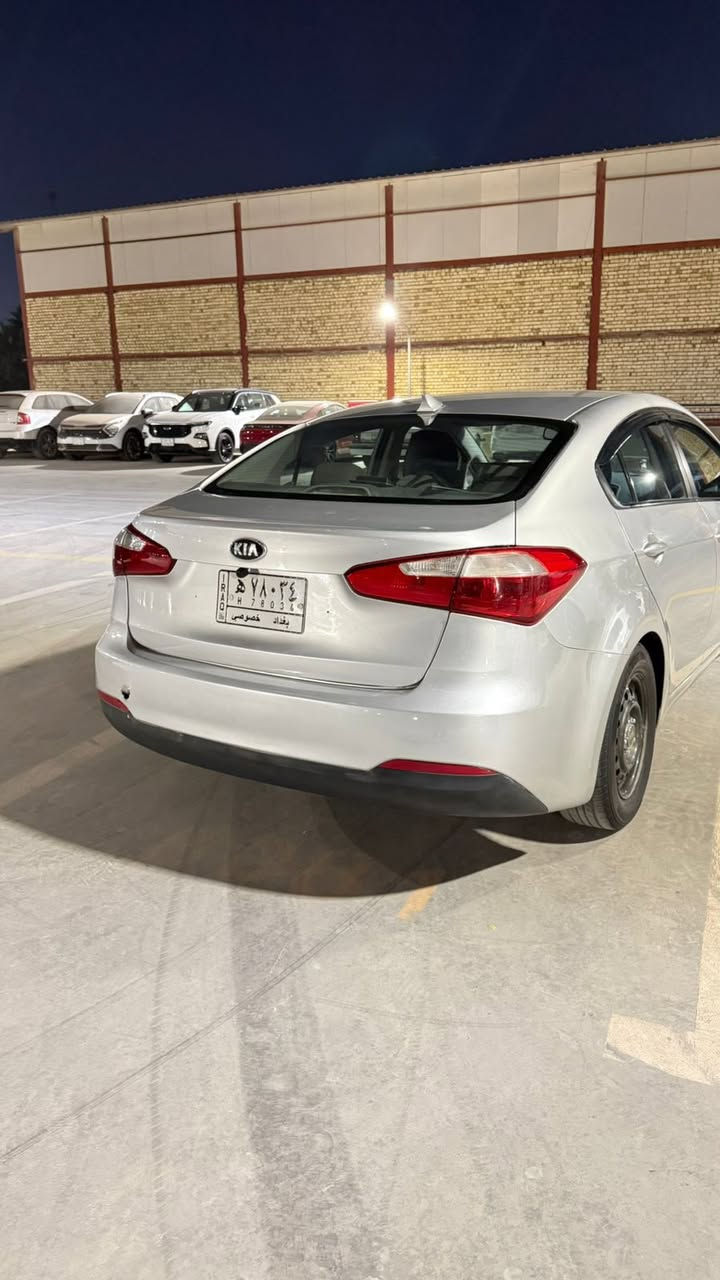السلام عليكم كيا فورتي موديل 15 للبيع اللون المميز سلفر بسمي شرط التحويل وارد امريكا ***********
