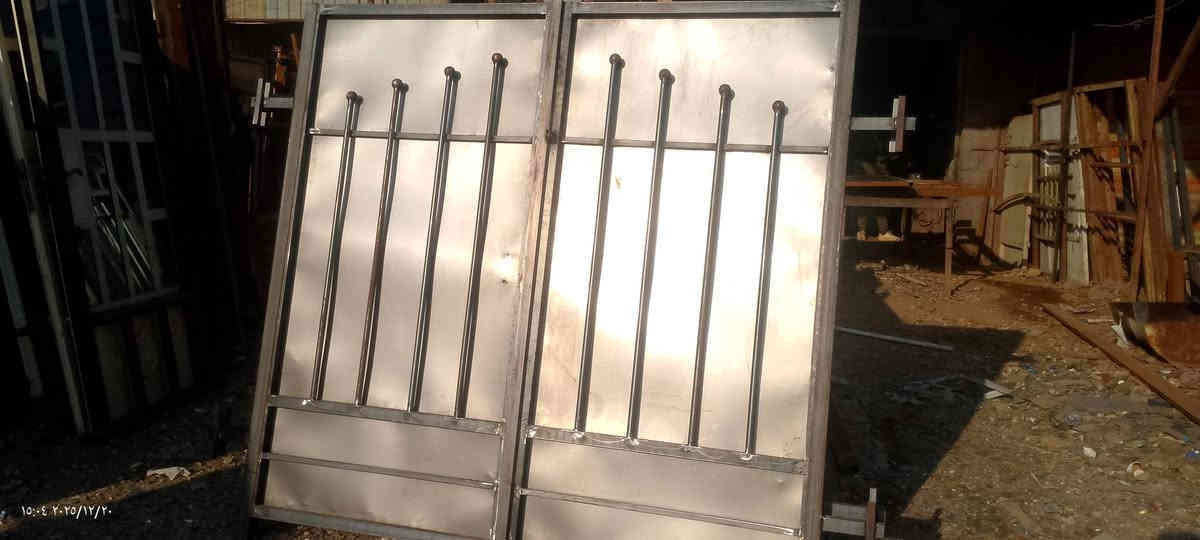 باب طلاكتين البيع العرض مترين وطول مترين جديد مامستخدم مكاني بغداد الشراي يتصل على  ***********
