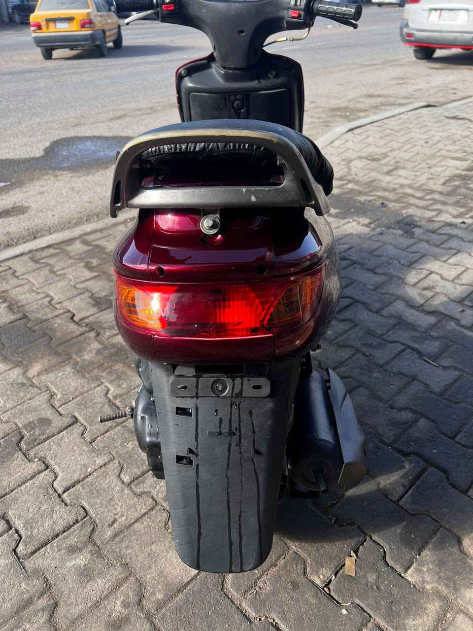 سلام عليكم شباب دراجه للبيع فراشه مفتوح بيه بس ولفات دراجه خرسه ماذب عليه ربع كهربائيات كله شقاله دراجه جيس مكان بصره ابو لخصيب سعر 475وبيه مجال رقمي ***********
