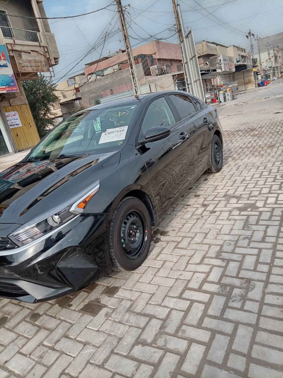 سلام وعليكم كيه فورتي موديل 24للبيع السياره دخول جديد بدون رقم السياره بدون حادث حادثهه فقط الجاملغ عكس السايق بارد فقط السياره معروضه ب 143وبيهه مجال مكان السياره الدوره وهاذه رقم الهاتف ***********
