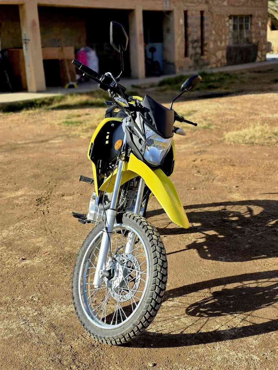 سلام عليكم
دراجه قفاز للبيع
نوع / كاڤيار كوري زنجيل
محرك / ٢٠٠
كير / ٦ نمر
موديل / ٢٠٢٥
نضافه / ٩٩%
مراوس فقط !!!!!!


**إذا كنت صاحب هذا الإعلان وتريد حذفه لأي سبب، رجاءا أرسل رسالة إلى الدعم الفني**