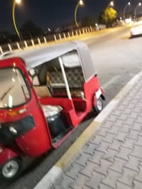 تكتك للبيع مصبوغة عام 18رقم وسنوية بسمي السعر 6وبيهة مجال07736253147