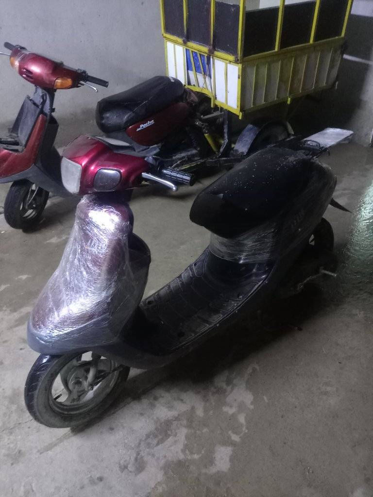 بيع مستعجل دراجه بوتين معمره كبل يومين محرك شلعه ونار بس كهربائيات عايزها ربط وباتري ادفع سعر عجبني ابيعك


**إذا كنت صاحب هذا الإعلان وتريد حذفه لأي سبب، رجاءا أرسل رسالة إلى الدعم الفني**