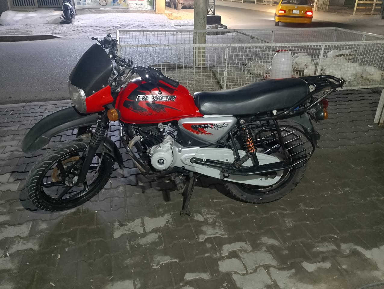 سلام عليكم بوكسر للبيع موديل 23 مكان ميسان دور النفط سعر 1300,,,,,,,مليون و 300وبيها مجال قليل خابر وتدلل ***********.                    ‏‪
