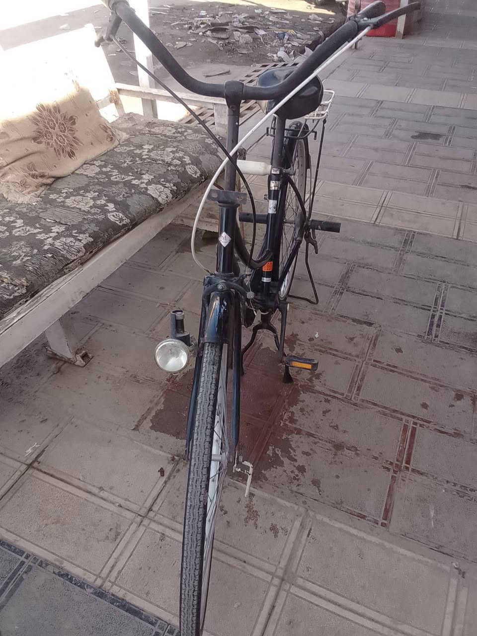 بيسكل حجم 26البيع المكان الشطره بلشوملي السعر 130وبي مجال 
***********
