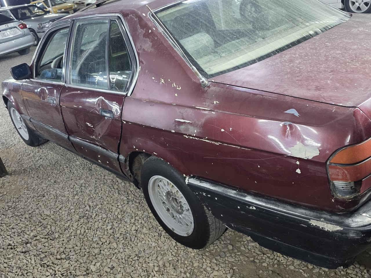 سلام عليكم مديل ٩٣ رقم بغداد تحويل مباشر جاهزه ٨ سلندر ٧٣٠ فتحه فول مكان النجف الحيدريه ***********السعر ٢٧ ورقه
