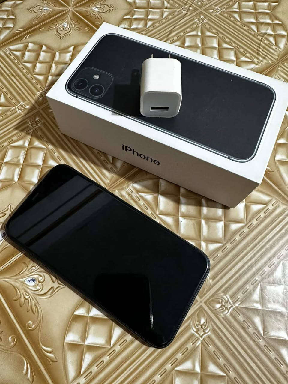 السلام عليكم ايفون 11 عادي ذاكره 256 بطاريته 77 جهاز نضيف استخدام شخصي ابد مامتعوب الجهاز مامفتوح ابد ولا مبدل بي شي السعر 300 قفل مكاني بصره شط العرب للتواصل الاتصال على الرقم ***********
