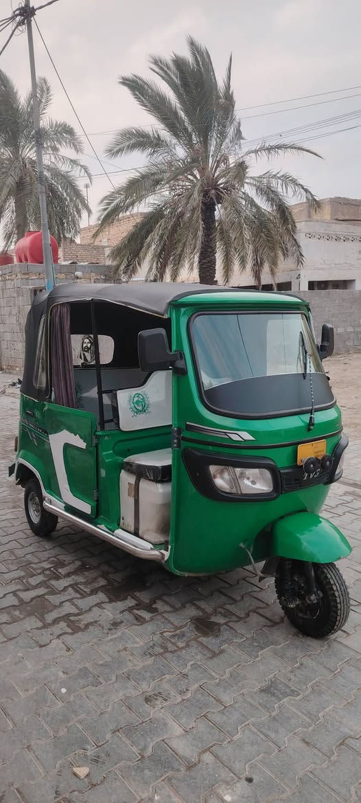 سلام عليكم بيع مستعجل تكتك2021  رقم وسنويه والوحه المكان واسط قضاء الحي رقم ***********
