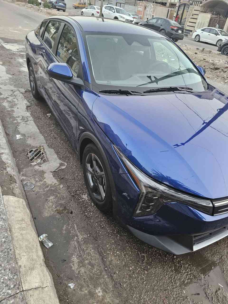 كي فور امريكي موديل 25 نص فول بدون ايرباك بدون شواصي بدون لغد بصمه رادارات امامي وجانبي تشغيل عن بعد المكينة الفين دوش توقيف ذاتي بدون ايرباك ماشي 17 الف السيارة بسمي المنفيس موجوده السيارة بغداد  بنيد مبدل فقط السعر اتصل على الرقم ***********
