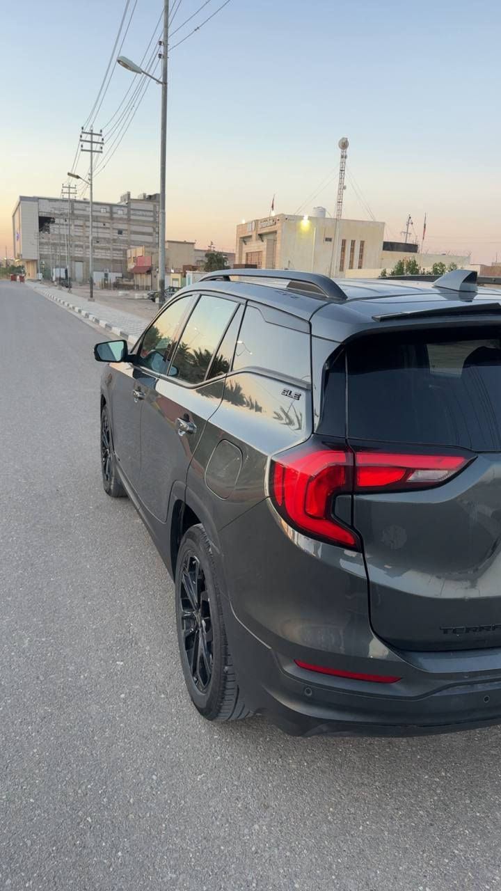 سلام عليكم البيع GMC تيران موديل 2020
وارد مريكي ضربته بنيد ودعاميه والباقي كفاله عامه 
لون فيلي رقم شمالي مميز مداور ثاني يوم 
السعر 165 وبيه مجال 
مكان سياره البصره سفوان 
رقم تلفون ***********
