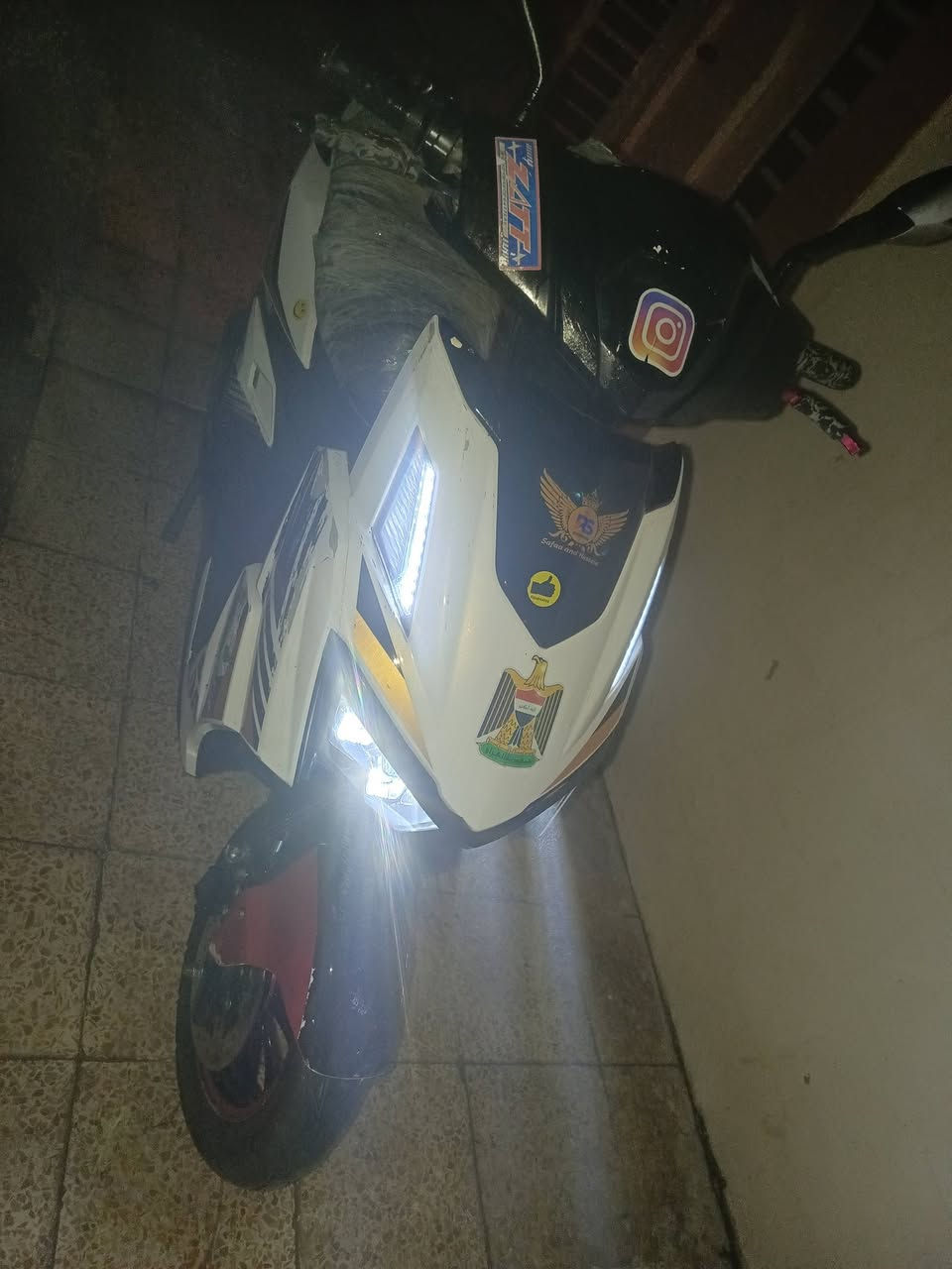 السلام عليكم دراجة شحن سكنس نظيفه حيل ملف 1800بطاريات 6كبار 72فولت نظام رجوع بك Rللوراء خلاط اشاير هورن بلوتوث كلو كلو شغال شرط السعر750الف وبيها مجال للطيبين إذا أكو مراوس أني اشتري وإذا أكو معارضة أني أعارض أي دراجة أني أعارض بيها الريان التايلج وهذا رقمي *********** وهذا الاسيا ***********العنوان موصل حي السماح
