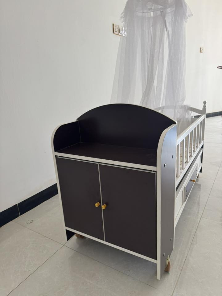 كاروك خشب تركي درجه اولى السعر 70 الف ديوانيه***********
