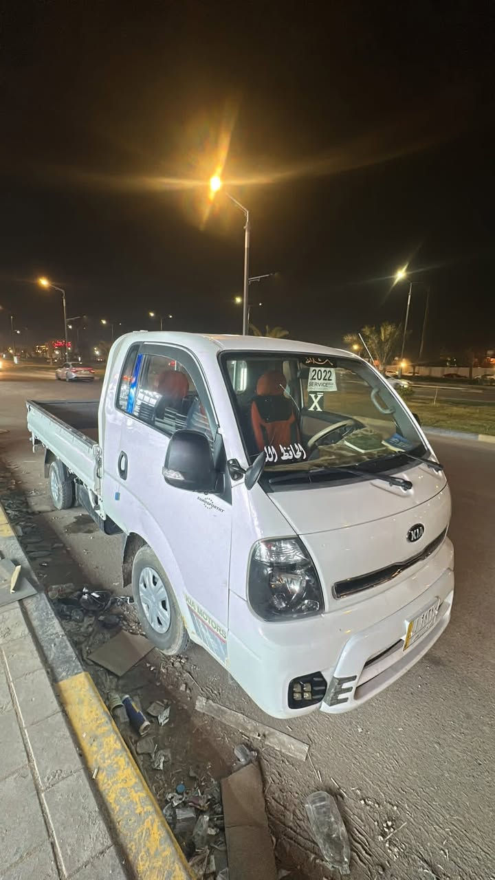 السلام عليكم للبيع سياره بنكو 19 مفتوح مكفوله كفاله عامه ماعدا طكه خفيفه ع كد شبر اباب العبري 
كير محرك كفاله جاهزه دوشمه وتخم تاير كله جديد ماتخسر عليها ربع دينار وتحويل ثاني يوم اتريد بالبصره اتريد بالناصرية سعرها 123 وبيها مجال المكان البصره ابو الخصيب الأندلس الشراي يتصل وبخدمه الجميع ***********
