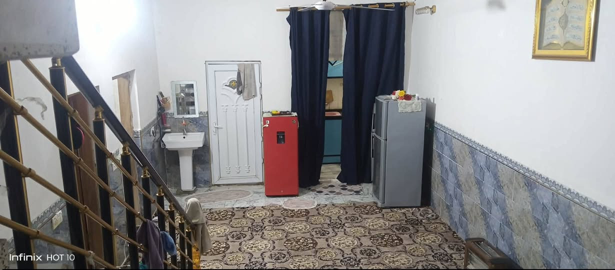 سلام عليكم
بيت 200 متر  طابوا صرف للبيع بسعر 57 مليون وبيه مجال بسيط 

العنوان : قرب البانزين خانة بالاخير قريب من الشارع العام 

مكتب الياس للاستثمار العقاري 
***********
