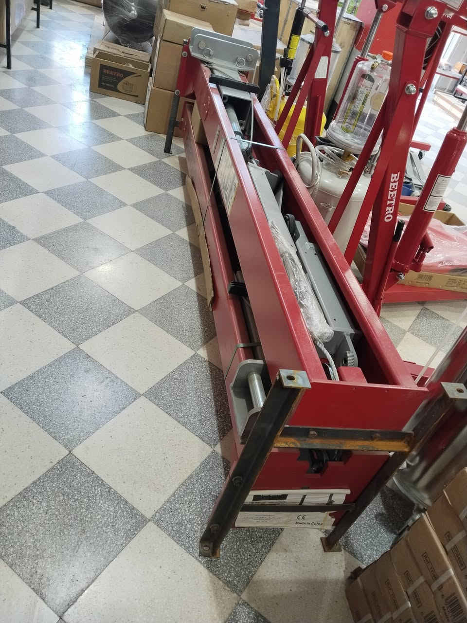 متوفر معدات الميكانيك و ورشات العمل و التقنيات 📦✅✅
التوصيل متوفر 🚛📦 69 ولاية ودفع عند الاستلام 
الواتساب 0557994344 
#ورشات_الميكانيك  #متريال_الميكانيك


**إذا كنت صاحب هذا الإعلان وتريد حذفه لأي سبب، رجاءا أرسل رسالة إلى الدعم الفني**