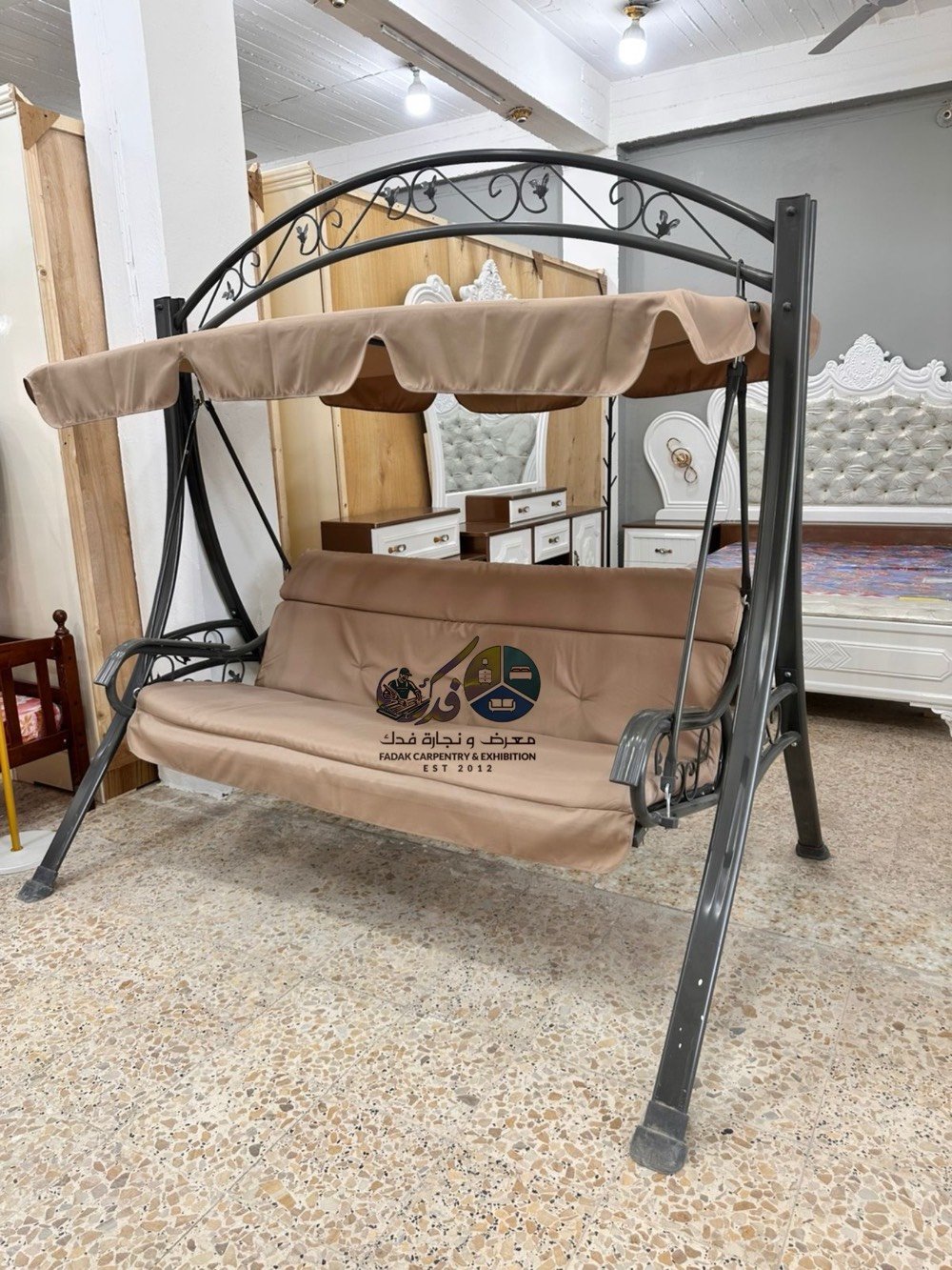 مرجوحة 
الديوانية الحمزة الشرقي 
معرض ونجارة فدك 