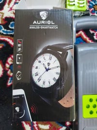 ساعة أنالوج ذكية • جديدة • توصيل مجاني