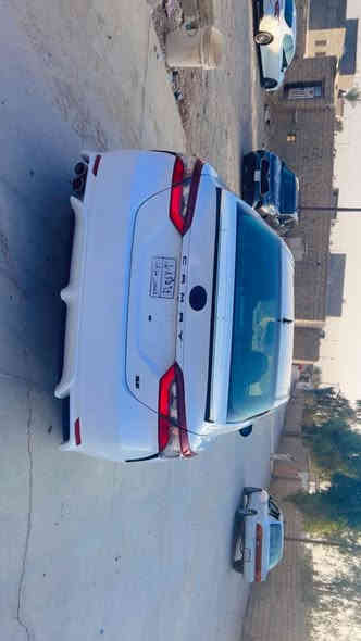 السلام عليكم كامري هايبرد 2024 ضرر بابين فقط ماشية 44 موصفات SE ويل ذهبي السعر 195و بيه مجال ***********
