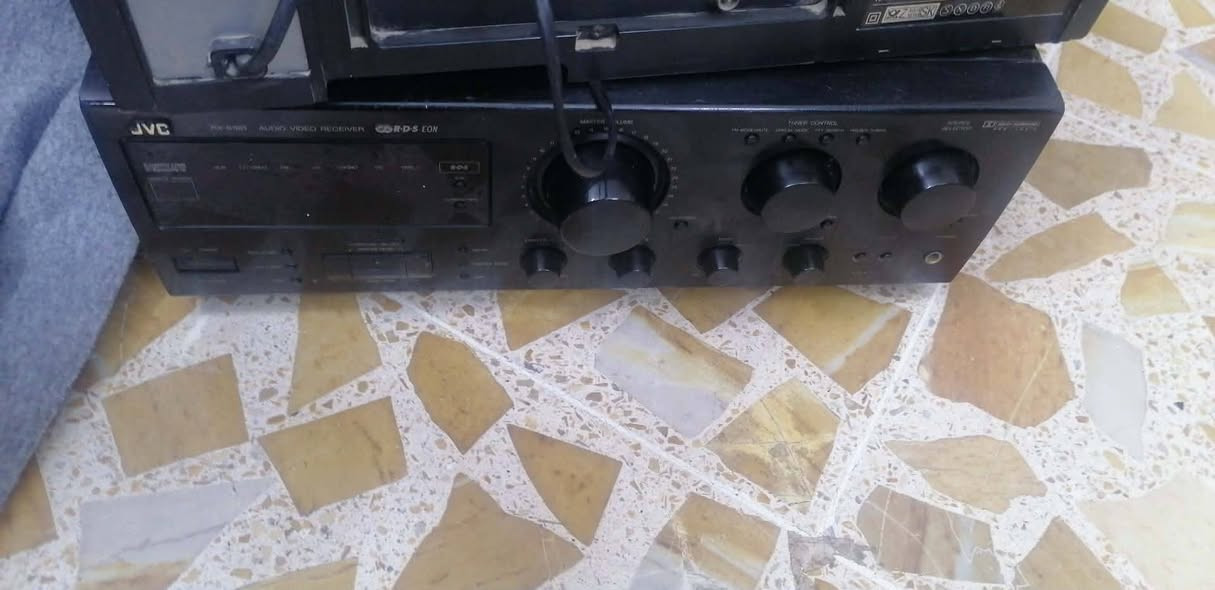 غراض للبيع يوجد توصيل ***********
