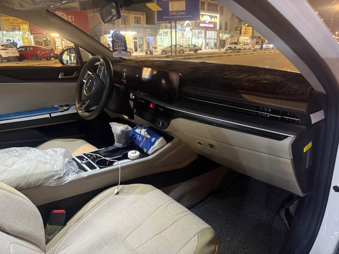K5 
2026 
ماشية 16 
السعر 230 وبيها مجال 
*********** النجف, العراق
