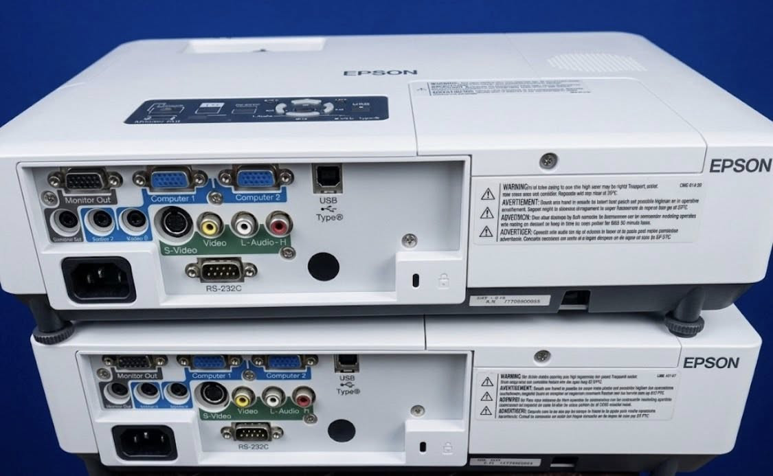 سلام عليكم داتو شو Epson EB- صوره خرافيه ملاحضه تحويلة موجوده HD تكدر تربط بيها لابتوب او موبايل او تفي بوكس مع ضمان  نظافة 100% 
السعر القطعة 150 
موجود توصيل لكل المحافظات العراق


**إذا كنت صاحب هذا الإعلان وتريد حذفه لأي سبب، رجاءا أرسل رسالة إلى الدعم الفني**