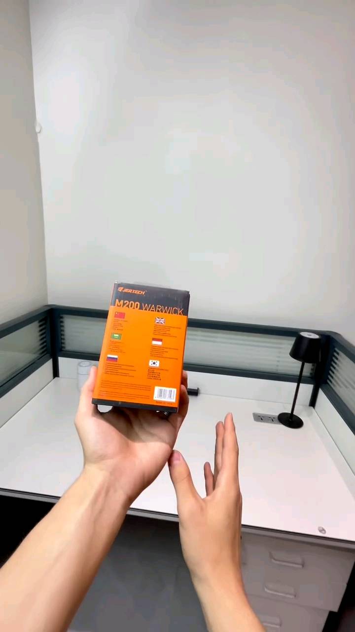 ماوس ألعاب عملي أصلي قوي جدآ يعطي منضر خلاب 🎮⚡ سيطر على لعبك بسرعة ودقة!

ماوس ألعاب عملي يمنحك استجابة سريعة ودقة عالية حتى 4800 DPI، مثالي لألعاب الـFPS والأكشن وحتى للتصميم 🖱️🔥

✨ تصميم مريح لليد اليمنى واليسرى
🌈 إضاءة RGB مميزة تضيف شكل احترافي
💪 تحمّل قوي بعمر يصل إلى 3 مليون نقرة
⚡ 1000Hz استجابة سريعة لتحكم فوري

خلي لعبك أسرع… وتحكمك أقوى 😎