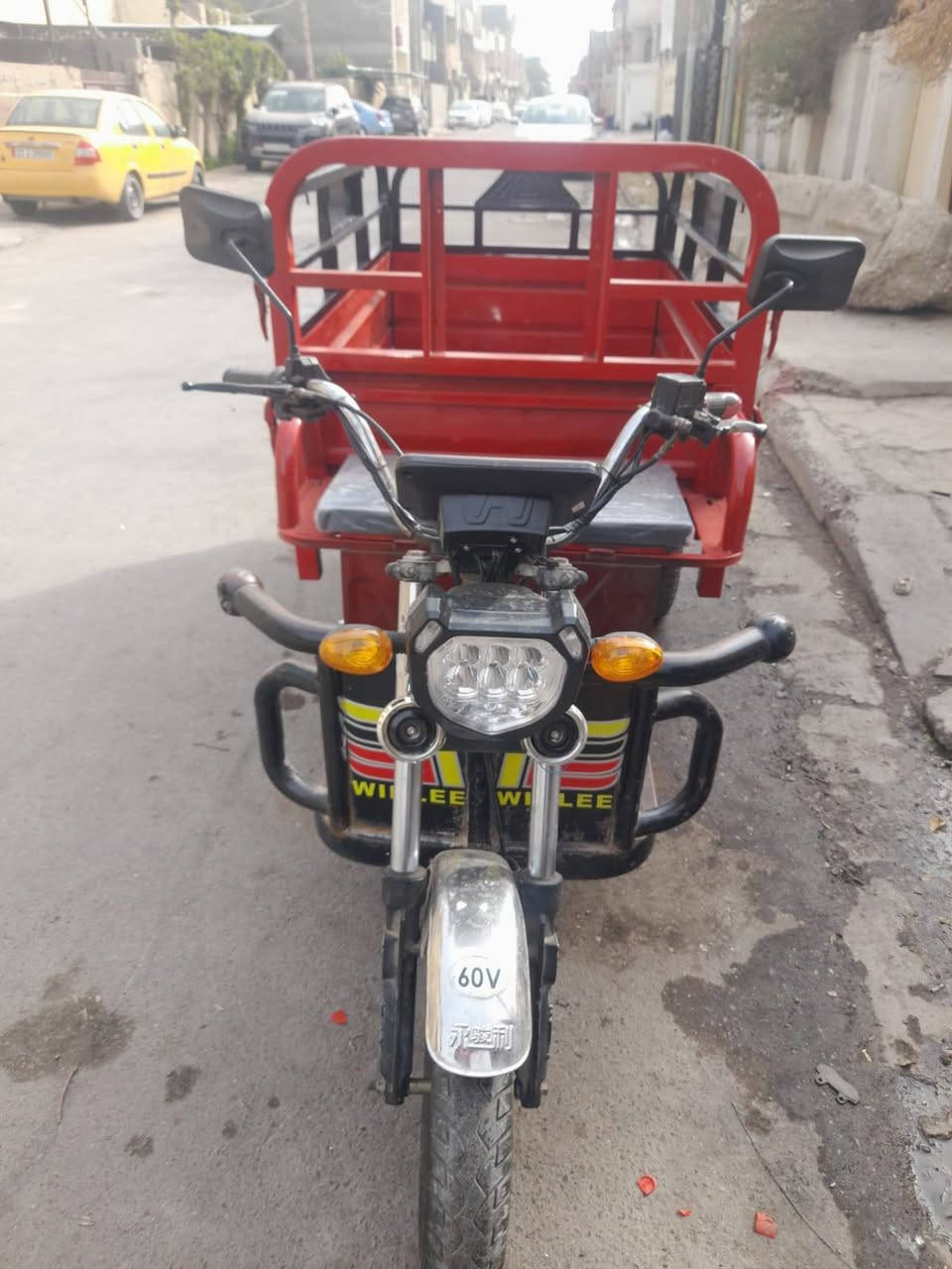 السلام عليكم اقرا المنشور زين اني مكلف بالنشر ستوته شحن للبيع موديل 22 باتريات صارن شهرين شاديهن وباقي التفاصيل بالفيديو للبيع السعر 750 وبيها مجال بسيط المكان بغداد الدوره شارع 60 للاستفسار واتساب***********
