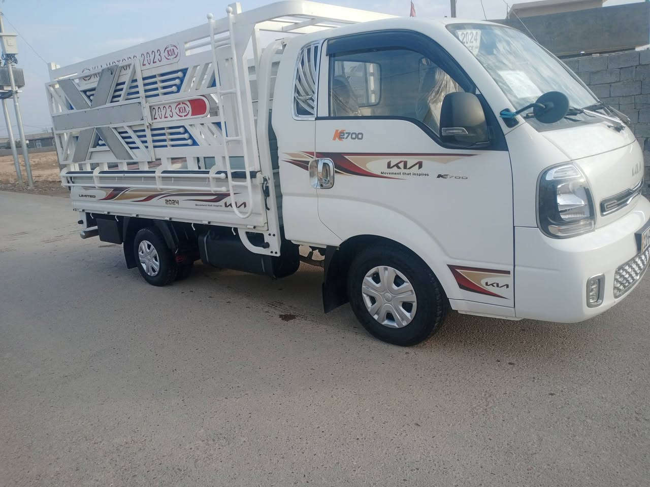 سلام عليكم كيه حمل موديل 2024سياره حلوه نضيفه بيهة صبغ من يم ماسحات أو تكحيل رقم بغداد تحويل مباشر  سعرهة 150بيهة مجال شراي خابر أو راسل مكان بغداد النهروان ***********
