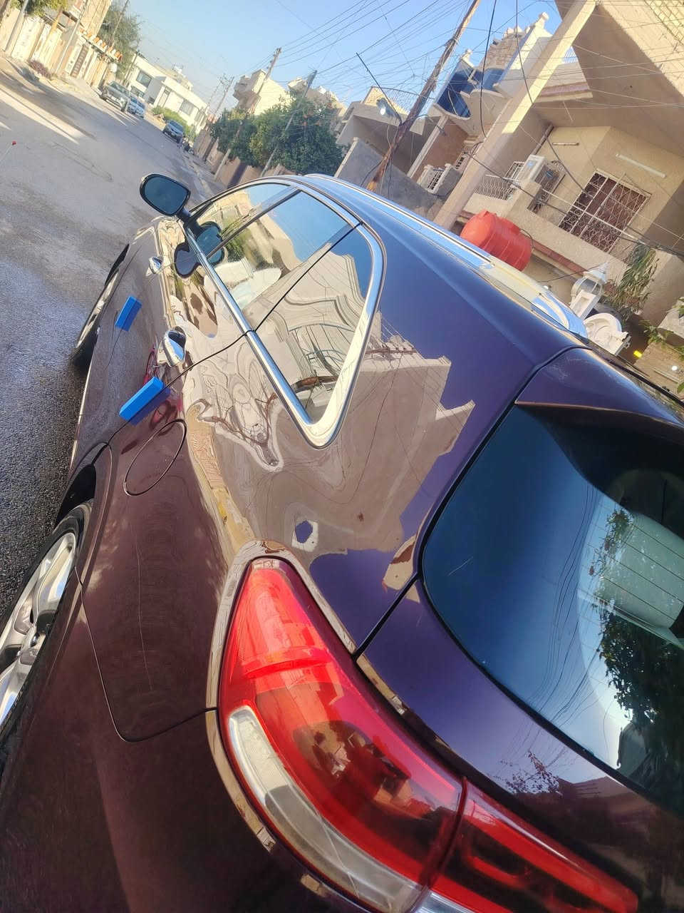 للبيع سورنتو موديل 2017 وارد أمريكي
رقم بغداد تحويل مباشر
محرك  سلندر SXV 6
7 راكب 
ماشيه 78 الف 
فول مواصفات 1/1
بصمه.. بنوراما قطعتين.. تحكم ستيرن..
اشاير مري.. حساسات خلفي كامره خلفي..
كشنات كهربائي.. فور ويل.. تخم تاير
ضررها بنيد صبغ فقط
السعر 210
للاتصال ***********
