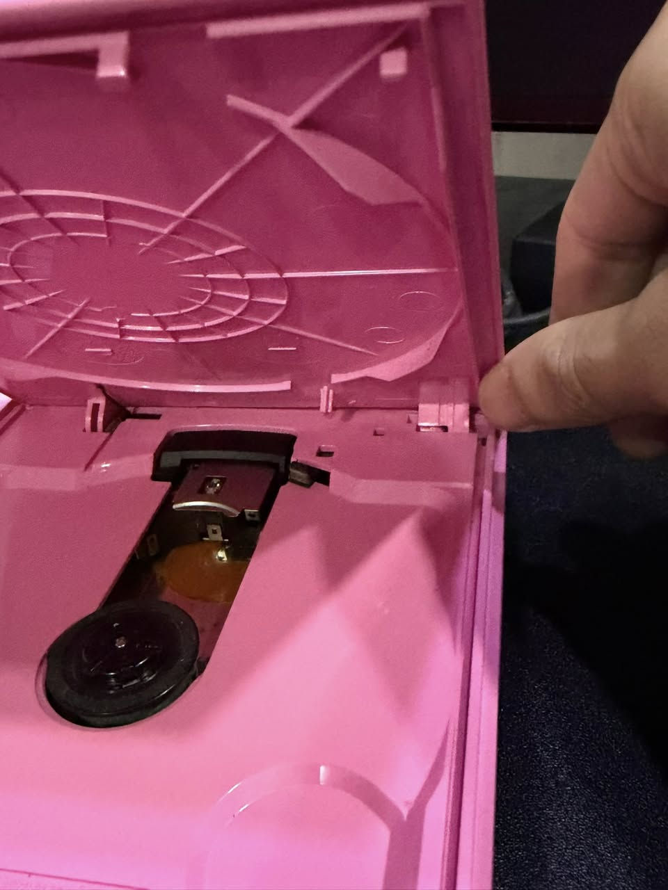 السلام عليكم  بلي ستيشن 2 لون وردي  🌸🩷
ريجن ياباني (لوك ستيكر ما مفتوح ) ، عدسة طلقة، مع ملحقات كاملة + ميموري 
 
الجهاز بيه ملاحظات موضحها بالصور


**إذا كنت صاحب هذا الإعلان وتريد حذفه لأي سبب، رجاءا أرسل رسالة إلى الدعم الفني**