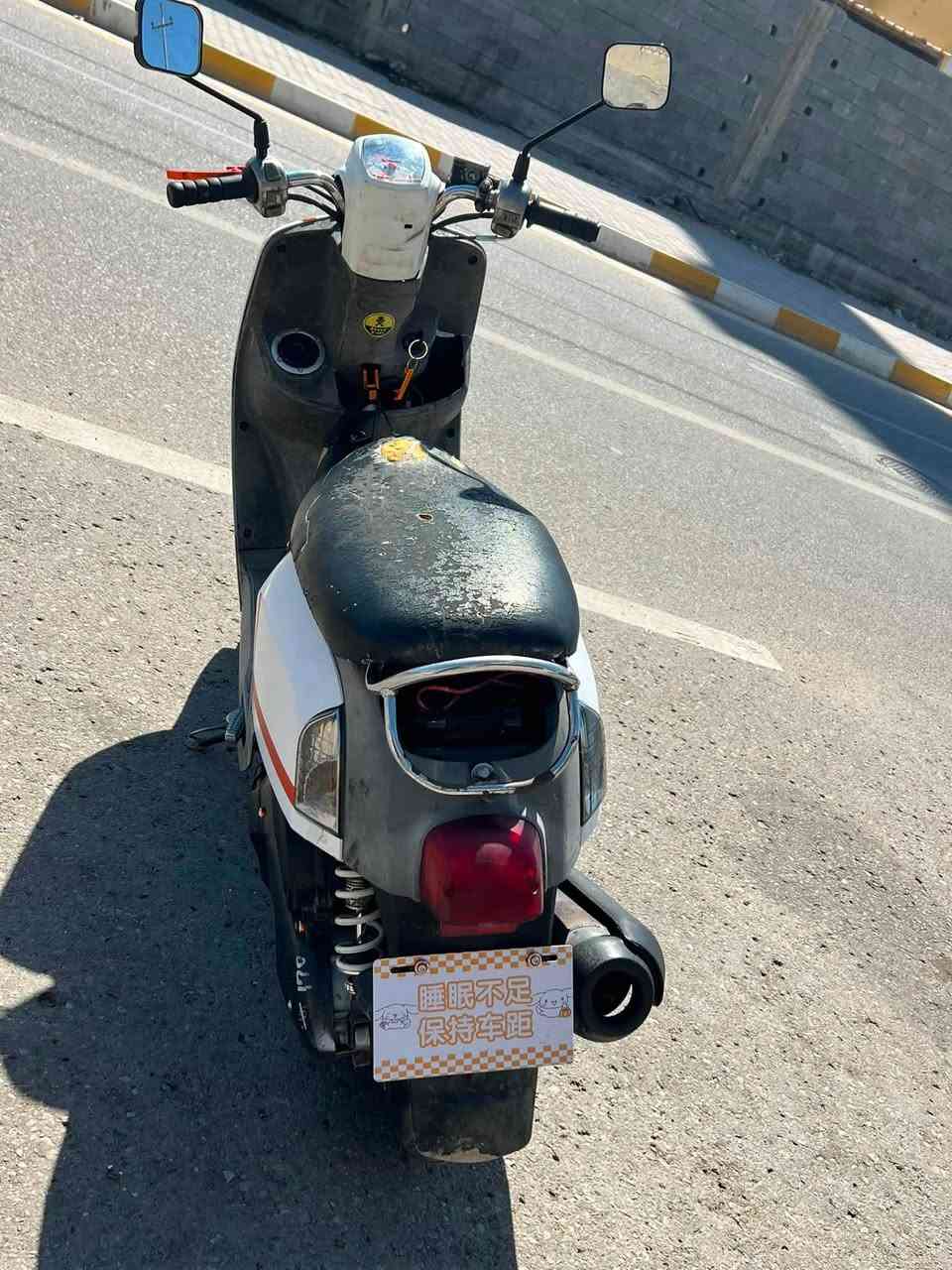 السلام عليكم شباب بوليسي بلاديه من طول لطول جديده بيه ملاحضات بسيطه السعر 650 وبيه مجال الاتصال ***********
