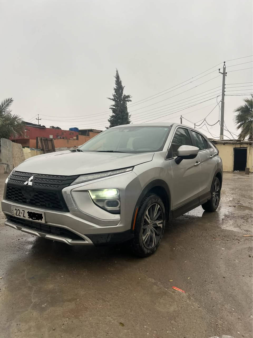 Mitsubishi eclipse 2023 فوول ماصفات
سەیارەکە بۆنیدی سبوغە لەگەڵ نیو چاملغی پێش و پشتی کەپسە بێ داخلی بێ شاصی ئێرباگ بەس سوکانی تەقیوە بیلادی لۆی داندرایتەوە شەریکە 
دەبل ئەکسلە
ماصفات: ئاوێنە شەفەتە خەتی جادەی رادار کوشین جلدە کوشین ئیتەرە کامیرەیە پێش و پشت بەسمەیە برێک بەسمەیە مەکینە ١.٥ تۆربۆیە 
٦٦ هەزار کم رۆشتووە
سحری ١٤٣ مەجالێ کەم 
*********** أربيل, العراق
