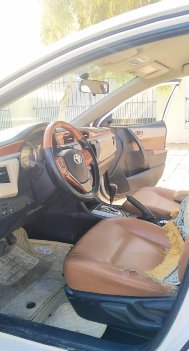 تۆ‎یۆتا کرۆلا خلیجی 2014 مواصفات XLI
‎مەکینە گەورە 2.0دێت 
کوشن جلد
کوشن قەیسی
ناو فۆرمیکا
عساس
شاشة ئايباد
كاميرا
لايت ليد
‎سوکان ڤۆلیۆم 
‎سفری شەیکە  
‎ویل کەپ 5
‎4 جام کارەبا 
‎ئاوێنە کارەبا 
‎ئاوێنە ئیشارەت 
سبي بةفري
یەک چاملخی تعديلة لةكةل يةك جةمبي خفيفي بشتي هةية 

‎سەنەوی و رةقةم  تازەیە تا 29
‎گێر و مەکینە بە شەرت نەکراوەتەوە 
‎تەحویل و غرامە و وکالە بە شەرت
***********
١٤٣ ورقة Singapore
