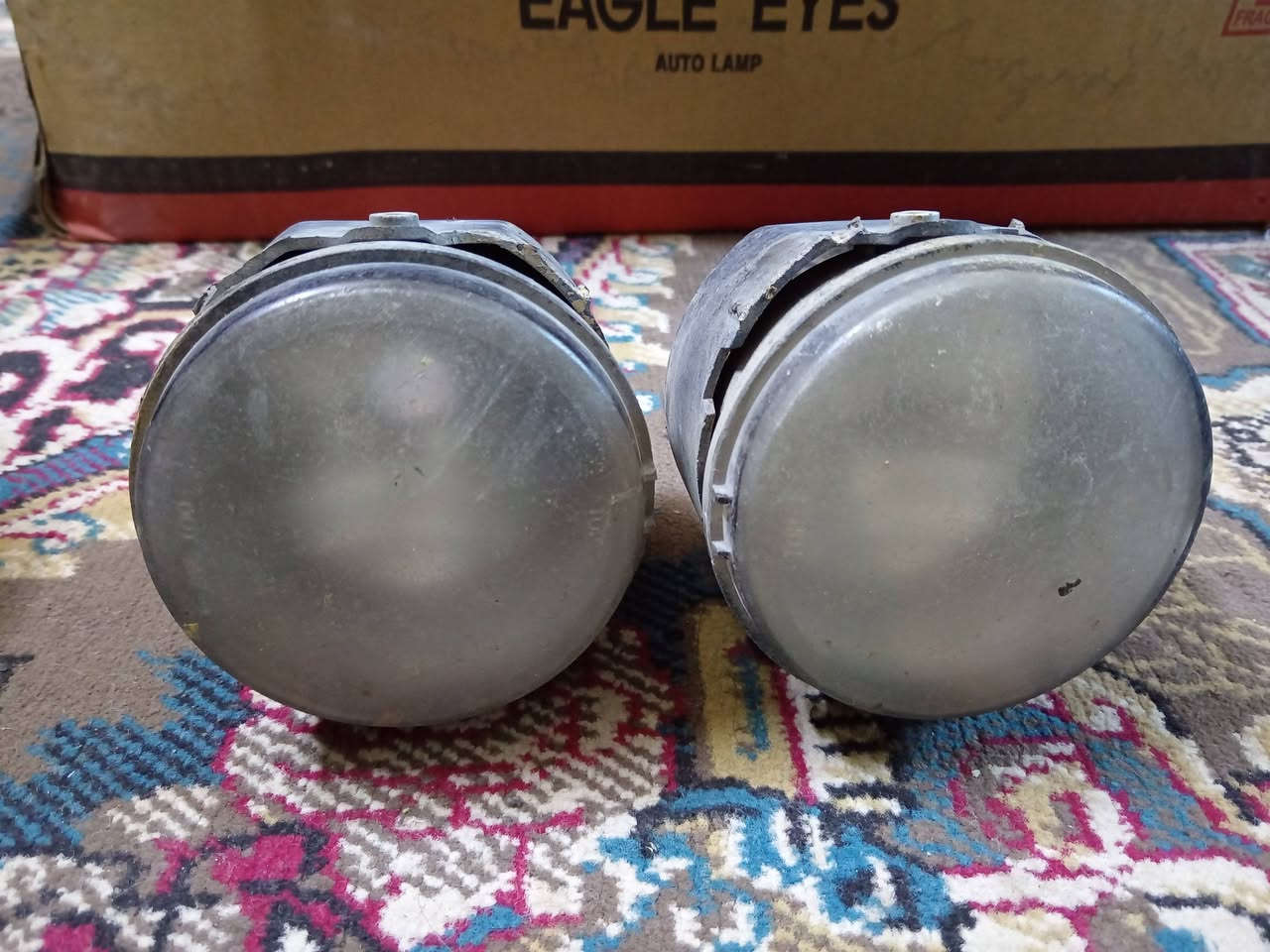 السلام عليكم للبيع
لايتات جارجر من مديل 2006 لل 2010يرهم مع بلاجكتورات ملاته ابيع هل موجود القواعد مالته نظيفه
والجناح الي ينحط عل جنطه
والابطاين ما اعرف اي مديل للاستفسار ***********
او خاص
