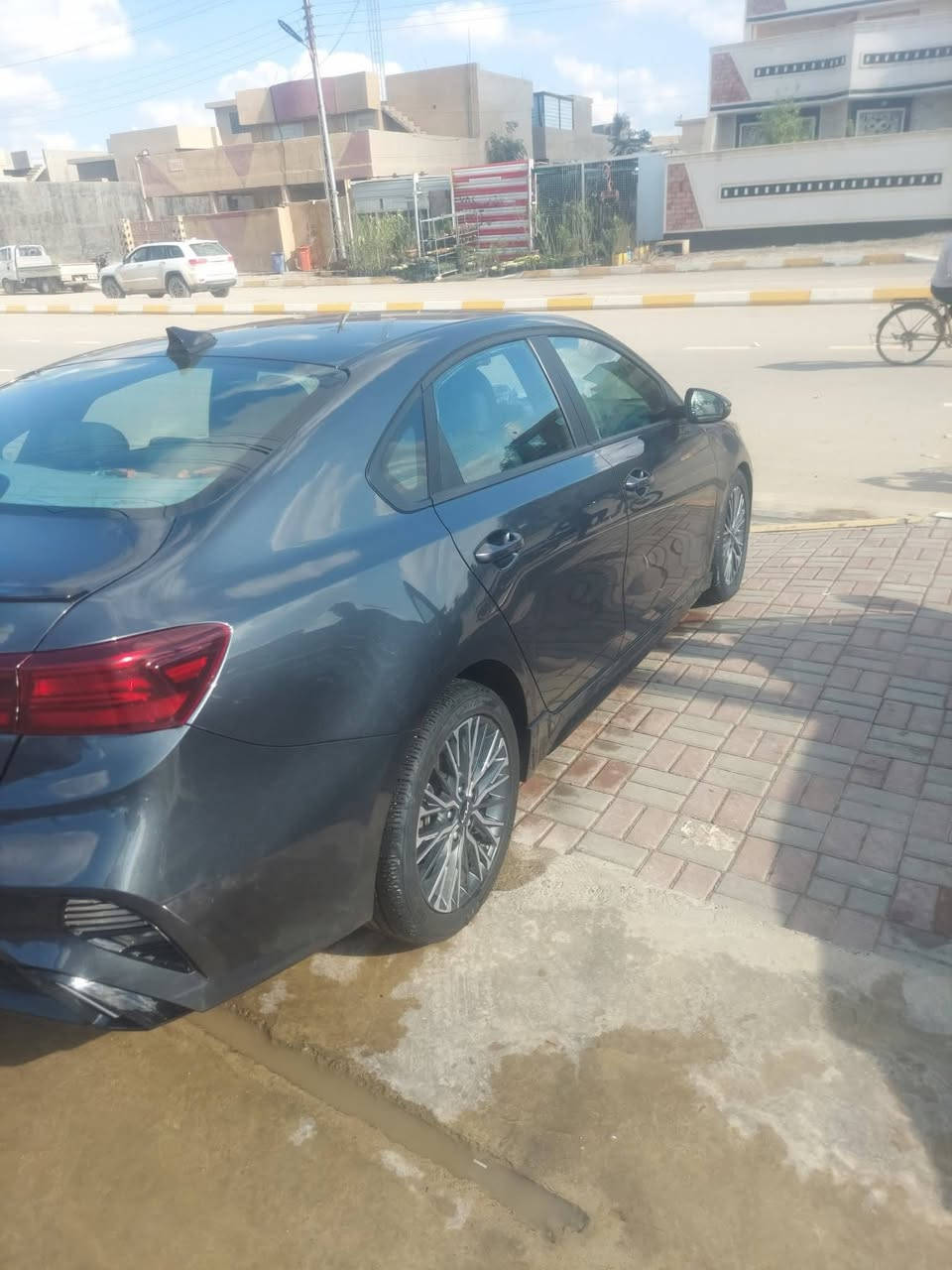 السلام عليكم للبيع
كيا فورتي  ( جيتي لاين )  فول بدون دواخل اربكات كلها سليمه بجم كبس 
وارد امريكي 

رقم  اربيل  دولي بأسمي
موديل 2022
 بصمه تشغيل 
اناره عن الاقتراب 
نظام ترحيب
تشغيل عن بعد 
بصمة ابواب
مكينه ٢٠٠٠ دوش 
شاشة كبيرة Apple Car Play
سايد بريك بصمه
اوتو هولد Auto Hold
حساس ضغط الاطارات 
 كامره دواره خلفيه 
رادار امامي 
 اشاير في المرايا+رادرات جانبية
نقطه العمياء
قيادة ذاتيه 
تحديد مسار
مثبت سرعه Cruise
توقف ذاتي
تبريد شاشة + مناخ منفصل  
كشنات جلد ( GT.LINE )
اشاير بالمري 
لدترحيب 
لد امامي LED
لد خلفي LED
جنطه كهربائي 
ويل كب كروم 
سبايدر خلفي
اوضاع قياده Drive Mode
نظام سبورت sport
 نظام نورملNormal
نظام سمارت Smart
تحكم ستيرن جهتين  
دركة سبورت ( GT.LINE )

صور الحادث داخل منشور
السعر ١٤٧ وبيها مجال 
ماشية ٥٥ مايل
 هزه جديدة سنوية ***********
