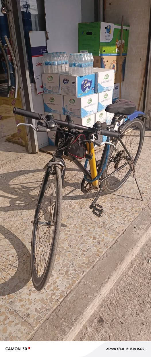 سلام عليكم
بايسكل للبيع اسمه سي 700
باله ياباني حجمه ٢٦ + ويا هديه جنطه+بم+قفل 
***********  بي واتساب العنوان بغداد الامين❤
