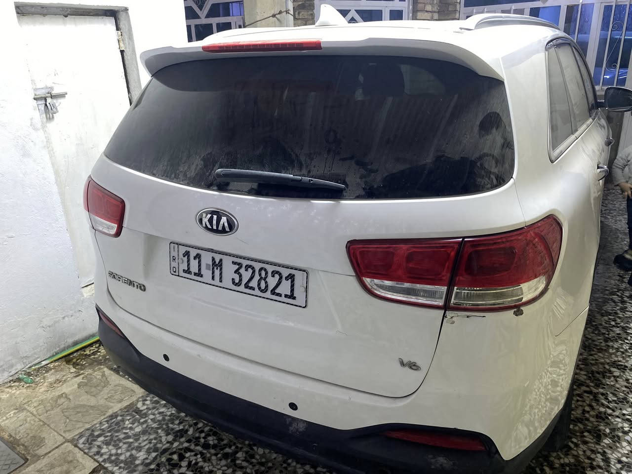 سورنتو ٢٠١٦ امريكي 
6 سلندر 
سبعه راكب
تلث قطع تبريد 
بيها خمس قطع صبغ 
بيبان اثنين وجاملغين 
وصندوگ 
بيها كازگيت خابطه 
السعر ١٥٥ بي مجال ان شاء الله
رقم الهاتف ***********
