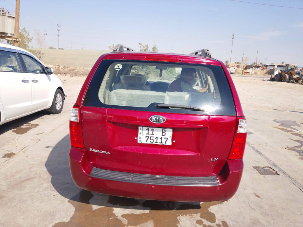 السلام عليكم سيدونا 2007 للبيع السياره الجديده ضربتها شاملغ خلفي سياره جديده بيع مستعل السعر 110 وبيها مجال رغم بغداد تبريد ثلج تخم تاير حداديه كله جديد المكان ديوانيه  الشرقي رقم التليفون ***********
