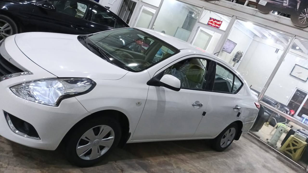 السلام عليكم نيسان سني هندي 2019 ماشية 64 كير محرك تبريد صدر مكفولة بدون ضربة وبدون صبغ ما عدا باب خلفي أقل شبر صبغ رقم بغداد الدولي الجديد سنوية هزة كله جديد بأسمنا تخم تاير وصدر جديد حساس كامرة وتحكمات دبل ايرباك سيارة هندي أصلي أبو الالبيتة الزركة السعر 118 ورقة وبيهة مجال 
‏العنوان:بغداد الأعظمية 
‏الاتصال ***********
