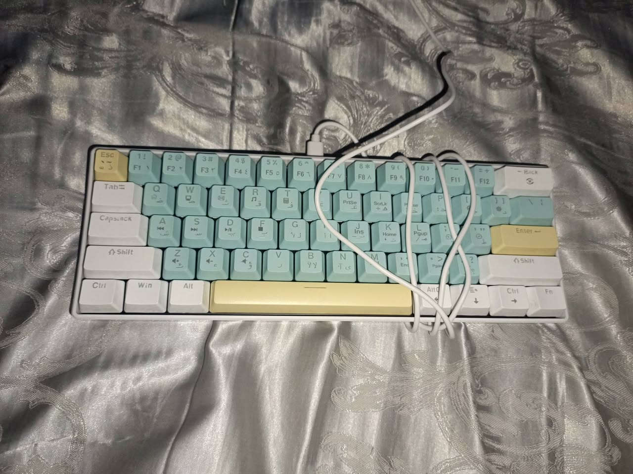 سعر 15 يشتغل على اكسبوكس وبلي وبيسي


**إذا كنت صاحب هذا الإعلان وتريد حذفه لأي سبب، رجاءا أرسل رسالة إلى الدعم الفني**