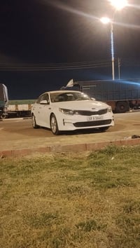 كيا اوبتيما • هاتف مرفق • بدون تفاصيل