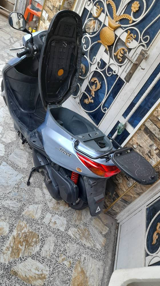 للبيع دراجة اكزز تريت treet 🇯🇵
السلام عليكم ورحمة الله وبركاته 
ياباني نوزل خطين سكليتر %
استاند حساس كهربائي/ ماشية 
٢٠ 👍👍 /سويجين الاصليات 
جديدة رمبه مشتريهة واللون مميز
كلها بلادية وكلها شغالة ومابيهة 
اي نقص،معتني بيهة امانة الله 
ونظيفة جدا وأوراقهة موجودة 
ووصل الشراء بأسمي/ كفرات 
اصلية كهربائيات ميكانيكيات 
كلشي بلادية ،مكينة بلادية 
واضمنها من تبخير من دخان 
ونكرة بكل وقت وشلعة ومعدل 
زوج تايرات جدد شاد الهة
مكاني بغداد _ الكاظمية / السعر 
(8 ورقات) وان شاءالله بيهة 
مجال للشاري/ للإستفسار 
اتصل وعندي خاص وعندي واتس
*********** / رمضان كريم بغداد, العراق
