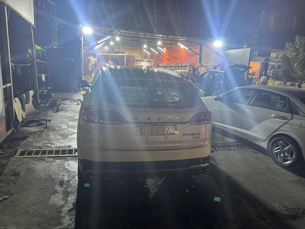 السلام عليكم سيارة هاڤال للبيع موديل 2019 فول فول واحد علا واحد سيارة اي نقص مابيهه بيهه صبغ باب السكن و جامرلغ و بارد قليل كلش بالبنيد و شخط صغير بالباب ممبين كلش سيارة ماشيه 58 آلف بعدهه مماشيه طالعه من ضمان سعرهه 125 وبيهه مجال وسيارة بعدهه لوك من شركة لحد الان للتواصل الرقم 
***********
