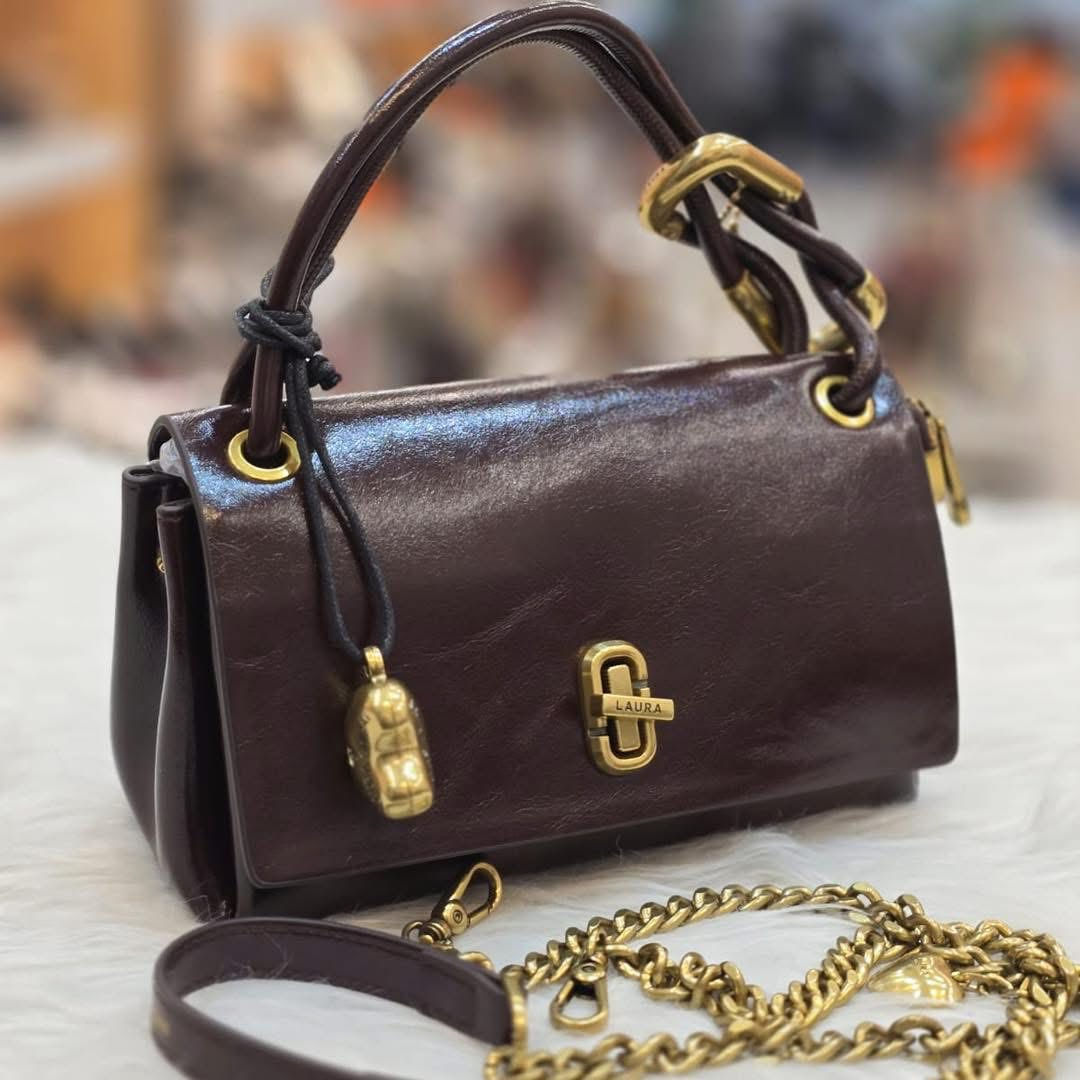 حقيبه راقيه جدا جلد عالي الجوده


**إذا كنت صاحب هذا الإعلان وتريد حذفه لأي سبب، رجاءا أرسل رسالة إلى الدعم الفني**