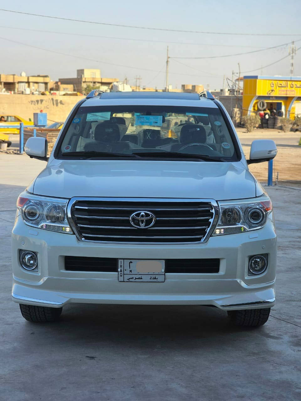 لاندكروز 2015 بريمGXR  وبسعر مناسب 
    محرك 6 سلندر جديدة وبالحقيقة احلا من الصور ماشيه 95 الف كم حقيقي  تخم تاير دنلوب جديد رقم بغداد شبه مميز
 مكفولة كفالة عامة حتى بارد مابيها 
المواصفات شاشه كبيره  فتحة سقف مري شفط مري قلاب بصمة بيبان
بصمة تشغيل تفتيح وتقفيل  كامره خلفية طفايه حساسات امامي خلفي
ثلاجة ايكو لد نهاري تحكم استيرن لايت زنون كشن كهربائي 3 دكم تشغيل عن بعد  تقفيل جام اشاير ترحيب 8 ايرباكات
3 قطع تبريد زراكات لايت
 كير محرك مكفولات
السعر 388 
***********
