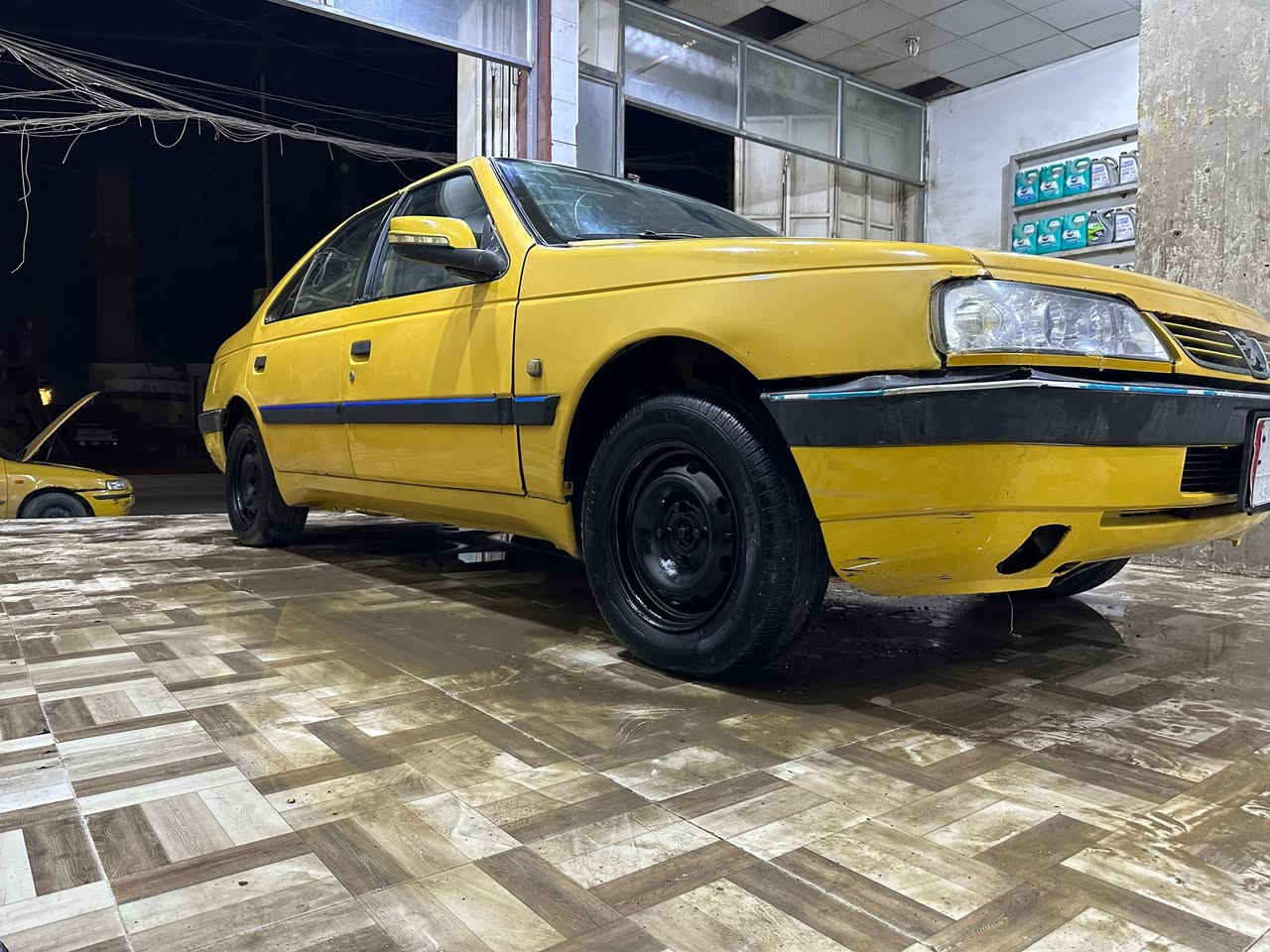 بيجو 405 مديل 2015
رقم ميسان
سنويه منتهيه بل 2020
مكينه وكير نعمه من الله لا تبخير ولا تنقيص
حداده عوزه شوي ترتيب
تخم تاير جديد 
باتري جديد
تبريد شغال بس عوزه شوي غاز منقص
نضافه غرفه ١٠٠/١٠٠
كشر فول نضافه 
لا خياس ولا شي سياره جاهزه
***********
