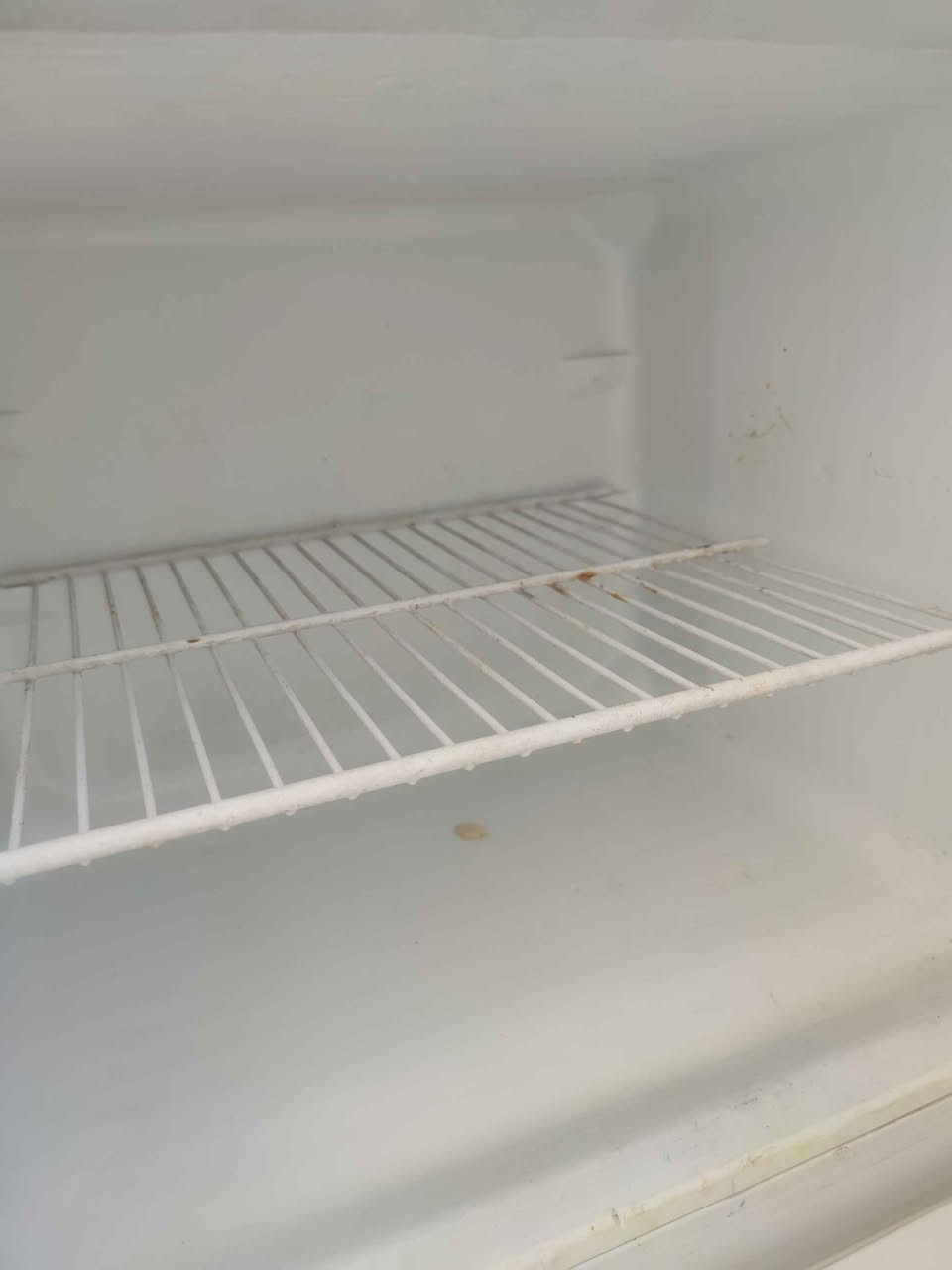 ثلاجة BEKO حجم كبير للبيع ❄️
الحالة: تعمل بشكل جيد جدًا
نظيفة جدًا 
التبريد ممتاز والفريزر قوي
العيب الوحيد: كسر بسيط في يدة الفريز
السعر مناسب

للطلب مراسلة الصفحة بغداد, العراق


**إذا كنت صاحب هذا الإعلان وتريد حذفه لأي سبب، رجاءا أرسل رسالة إلى الدعم الفني**