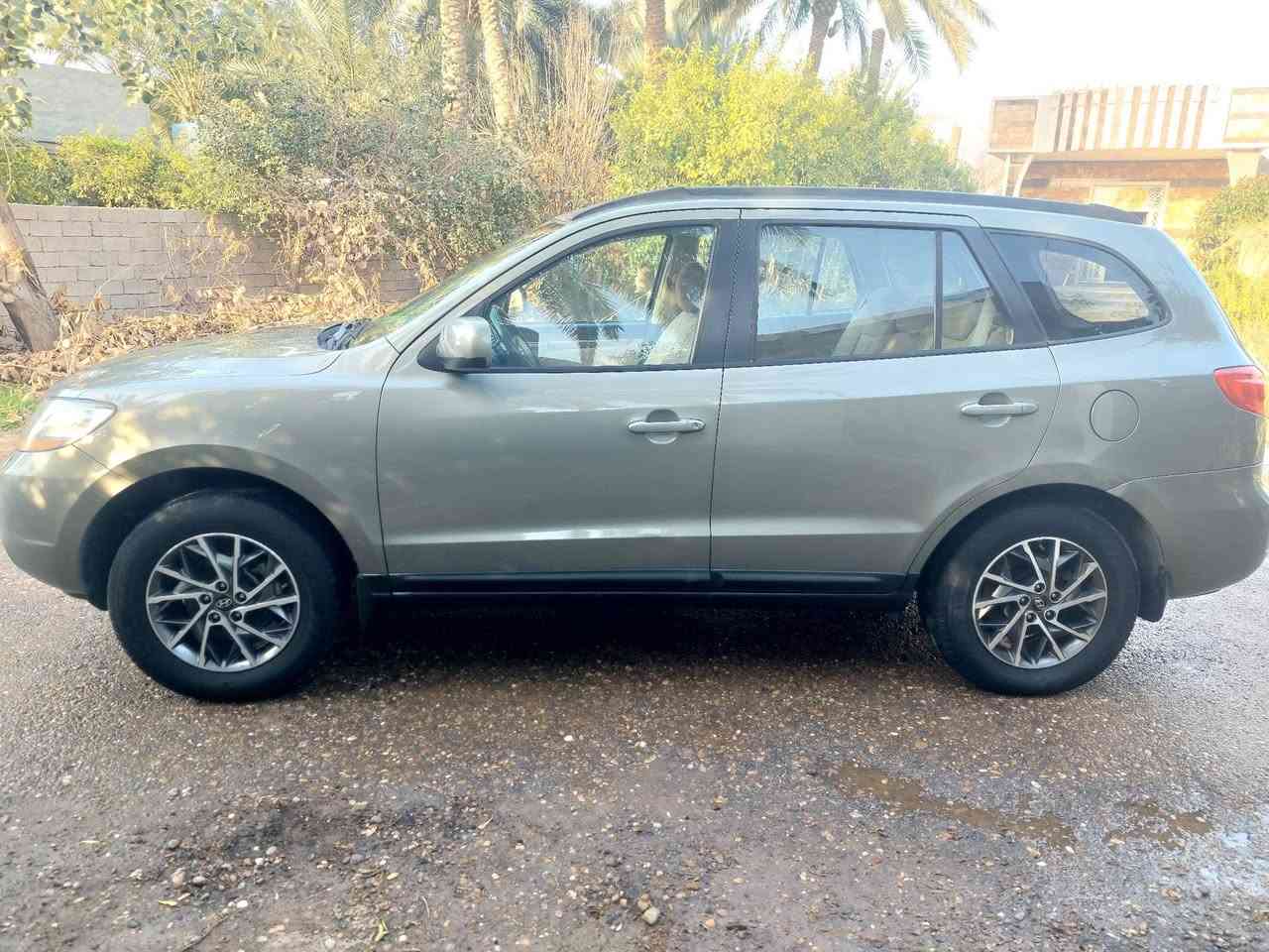 السلام عليكم سنتافي ٢٠٠٨ ٦سلندر ٢٧٠٠ صبغ صفحه اليمين رقم صلاح الدين السعر ١٣٠$
***********
